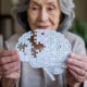 BrainAge والمؤشرات الحيوية في ألزهايمر: دلالات للممارسة السريرية في التقييم والتدخل