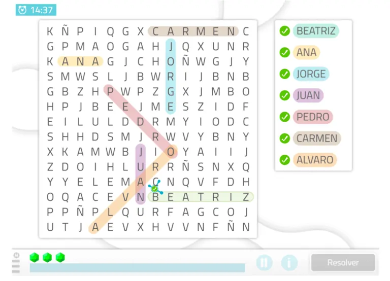Caça-palavras com grade de letras coloridas, nomes destacados à direita e cronômetro na parte inferior.