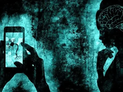 Ilustração com fundo azul esverdeado: pessoa à esquerda segura um celular que mostra um sistema nervoso; à direita, silhueta com cérebro.