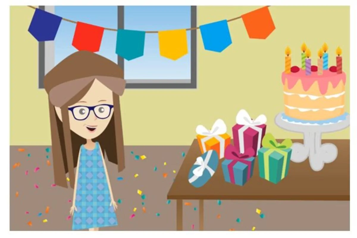 Menina com óculos, vestida de azul com losangos, sorri em uma festa; fundo com janela e decoração, mesa com bolo e presentes.