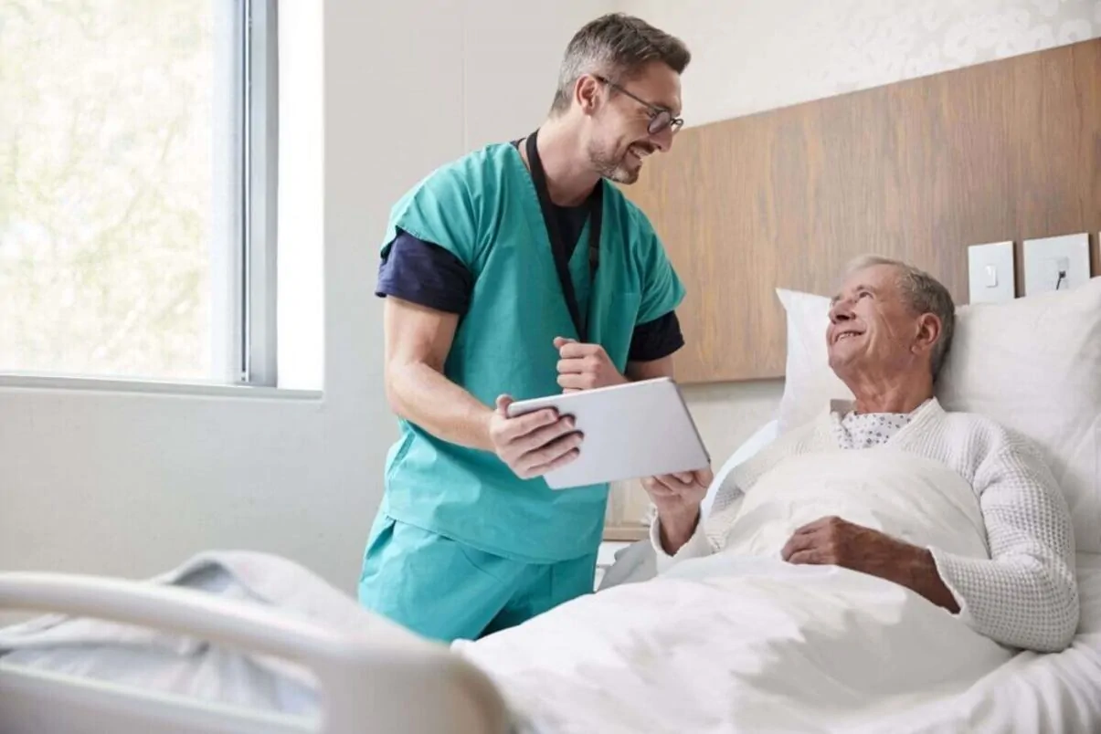 Intervenção com NeuronUP para a estimulação cognitiva em geriatria