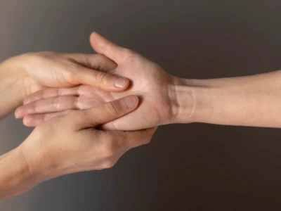 Spastik, Aktivitäten des täglichen Lebens und motorisches Lernen. Spastik in der Ergotherapie. NeuronUP.