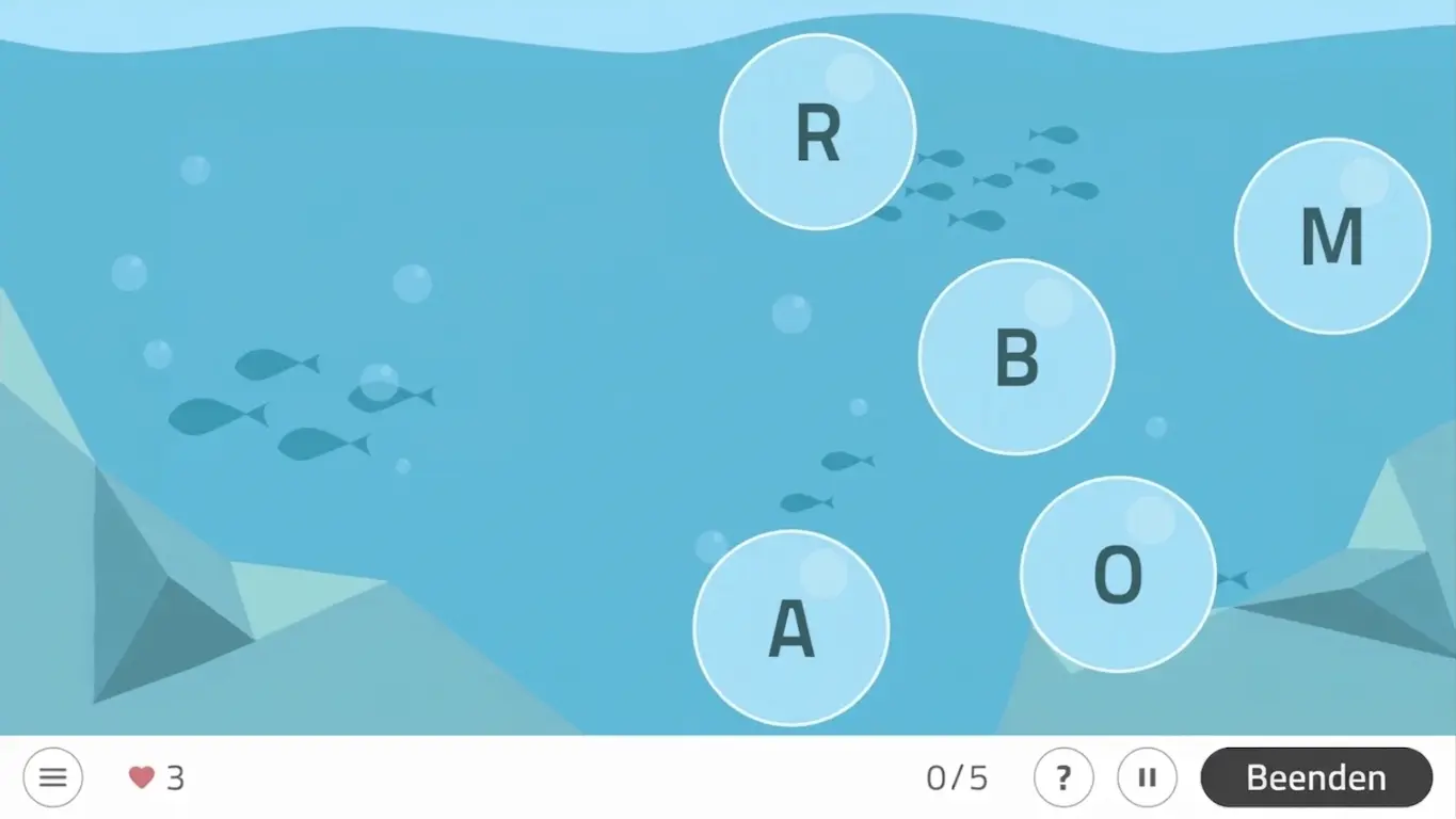 NeuronUP-Oberfläche mit maritimem Thema: Blasen mit den Buchstaben R, B, O und M, hellblauer Hintergrund, Fische und eine Schaltfläche zum Beenden.