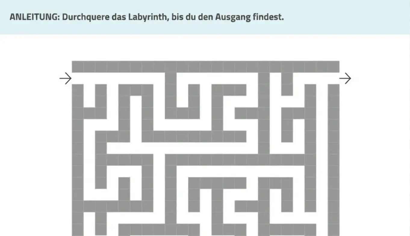 Labyrinth in Grautönen mit Gängen und Pfeilen; die Anweisung zeigt den Weg bis zum Ausgang, eine Übung zur Daueraufmerksamkeit.