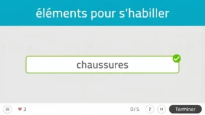 Interface de NeuronUP : Catégories à contre-la-montre, texte « éléments pour s'habiller », champ « chaussures » coché et compteur de 3.