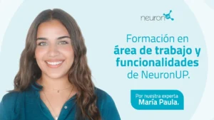 Donna sorridente in contesto professionale, sfondo pulito; testo valorizza formazione NeuronUP e l'esperta María Paula.