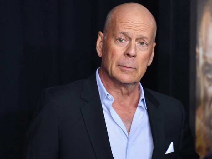 Bruce Willis tiene tartamudez