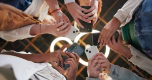 El cerebro en la era digital. Cómo la tecnología está transformando nuestra forma de pensar. Impacto de la tecnología en nuestro funcionamiento cognitivo.